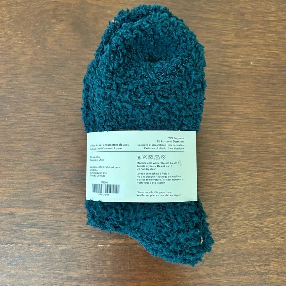 UnHide Softie Socks Dark Green Cozy Plush Lounge Socks One Size